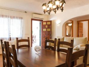 Apartment Albatros by Interhome