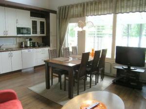Holiday Home Paltamon golfhovi b by Interhome