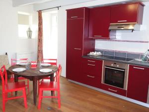 Maisons de vacances Holiday Home La Rodiere by Interhome : photos des chambres