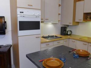 Apartment Merbonne-2 by Interhome