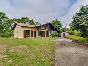 Maisons de vacances Holiday Home Mauriac by Interhome : photos des chambres