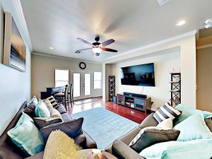 Three-Bedroom Apartment room in Eleventh Condo Unit #14 Condo