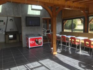 Campings Camping Porte des Vosges : photos des chambres