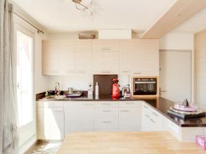 Apartment Mas de la Madrague-10 by Interhome