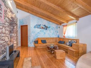 Holiday Home Cetina by Interhome