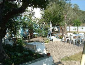 Pleiades Studios and Maisonettes Skopelos Greece