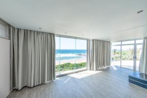 Residence on Sea View