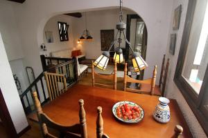 Lovely 2 bedroom house with private garden