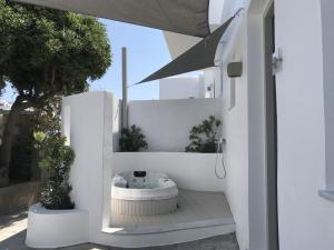 Adonis Hotel Studios & Apartments Paros Greece