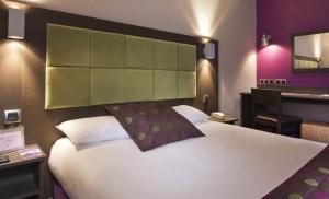 Hotels Tourhotel Blois : photos des chambres