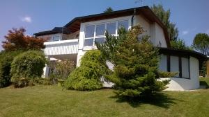 Apartament Sonnenoase am Dachsberg zwischen München, Tegernsee, Chiemsee, Messe München Moosach Niemcy