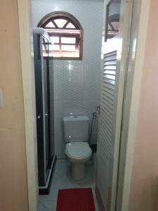 Casa com piscina e churrasqueira em Iguaba grande
