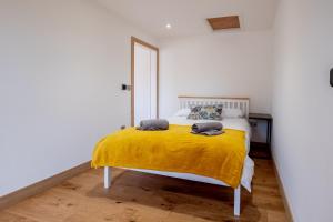Maple - Three Tuns Apartments - Pettistree, Wickham Market - by Aldeburgh Coastal Cottages