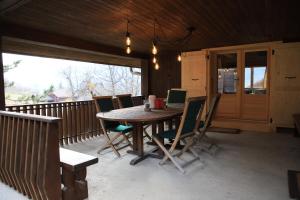 Chalets Sous les Ecotagnes : photos des chambres