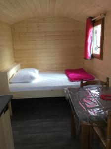 Campings Camping Le Canoe : photos des chambres