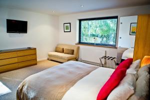Deluxe Double Room room in The Cedars Bed & Breakfast