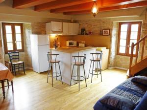 Maisons de vacances Holiday Home Sourdoire by Interhome : photos des chambres