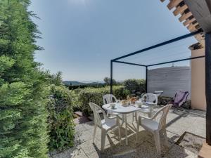 Maisons de vacances Holiday Home Colline Valmer-3 by Interhome : photos des chambres