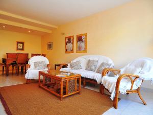 Apartment Nou Fontana-4 by Interhome