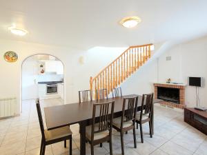 Holiday Home Dirk by Interhome