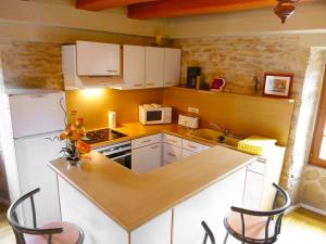 Maisons de vacances Holiday Home Sourdoire by Interhome : photos des chambres