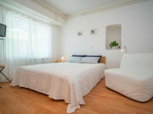 Apartment Emil-2 by Interhome