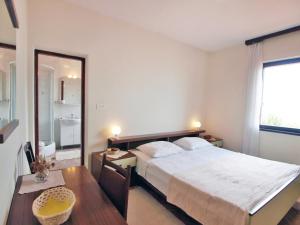 Holiday Home Mirta by Interhome