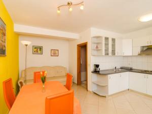 Apartment Plavac Mali-1 by Interhome