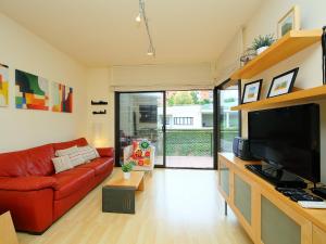 Apartment Jardins Sa Boadella by Interhome