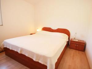 Holiday Home Ratimir by Interhome