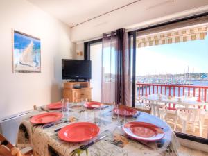 Apartment Le Grand Pavois by Interhome