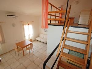 Apartment Le Ginestre-7 by Interhome img7