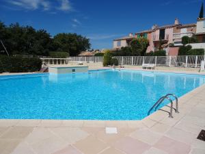 Maisons de vacances Holiday Home Les Mas de Cogolin by Interhome : photos des chambres