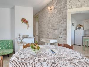 Holiday Home Christa by Interhome