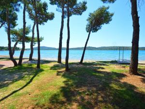 Apartment Sablić-2 by Interhome