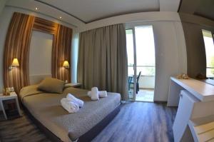 Deluxe Double Room with Sea View