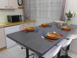 Apartment Merbonne-2 by Interhome