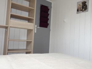 Chalets Chalet Le Bois d'Amour by Interhome : photos des chambres