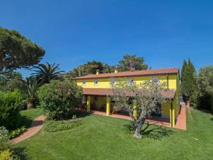 Holiday Home Villa il Pellicano by Interhome