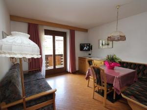 One-Bedroom Apartment (3 Adults)