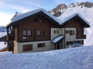 3 gwiazdkowy apartament Apartment Almenrausch Parterre Riederalp Szwajcaria