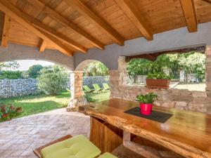 Holiday Home Cetina by Interhome