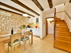 Holiday Home Divna by Interhome 