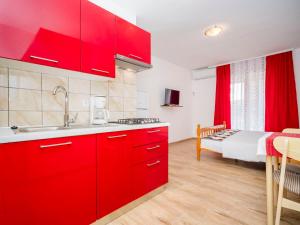 Apartment Hilde Red-7 by Interhome