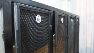 18 Coins Budget Hotel