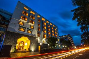Royal Kandyan Hotel