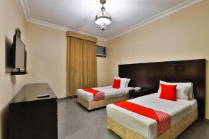 Standard Studio Twin room in OYO 165 Orchida Al Hamra