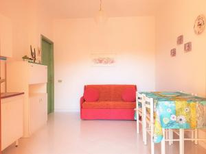 Sunny garden house img5