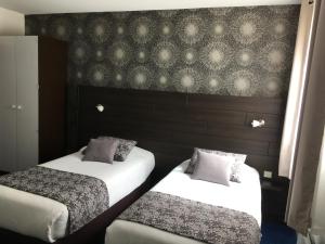 Hotels The Originals City, Hotel du Chateau, Pontivy (Inter-Hotel) : photos des chambres