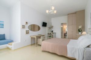 Aigeis-milos suites Milos Greece